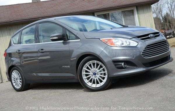 The side view of the 2013 Ford C-Max SEL Hybrid | Torque News